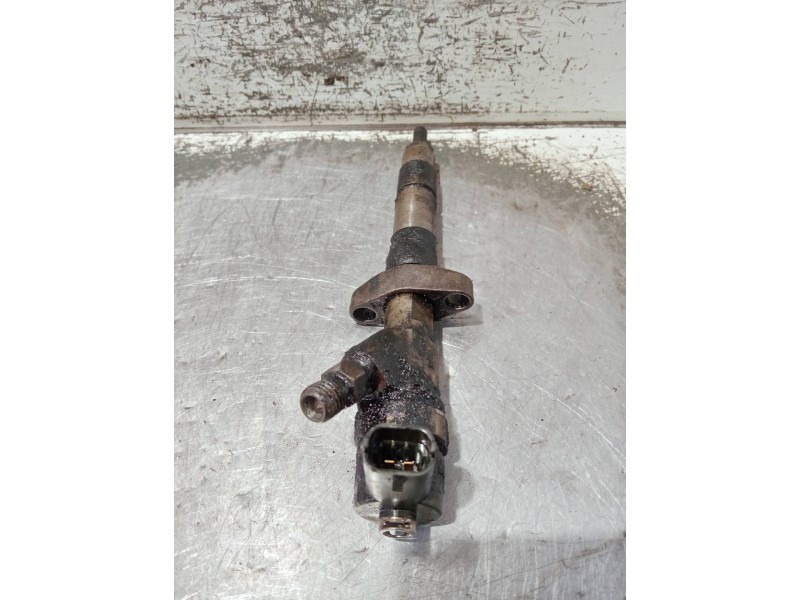 Recambio de inyector para renault espace iv (jk0) referencia OEM IAM 8200084534 0445110084 BOSCH