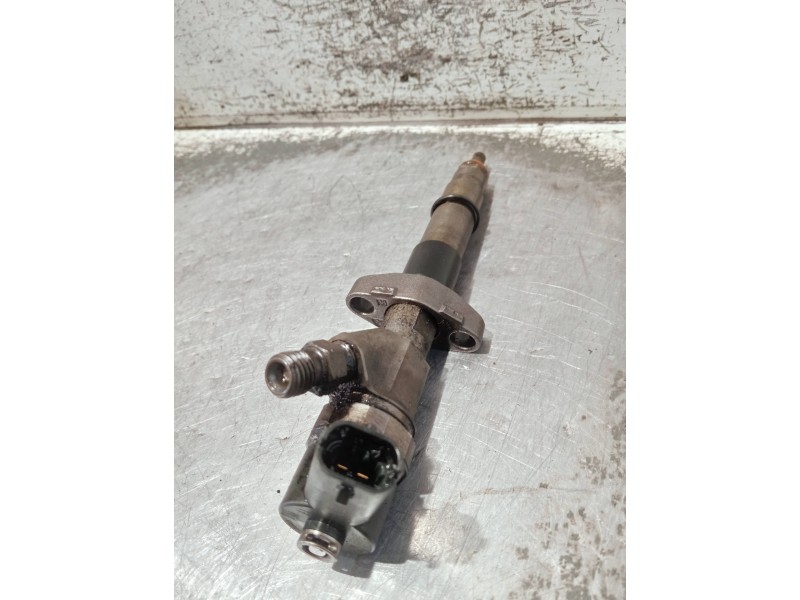 Recambio de inyector para renault espace iv (jk0) referencia OEM IAM 8200084534 0445110084 BOSCH