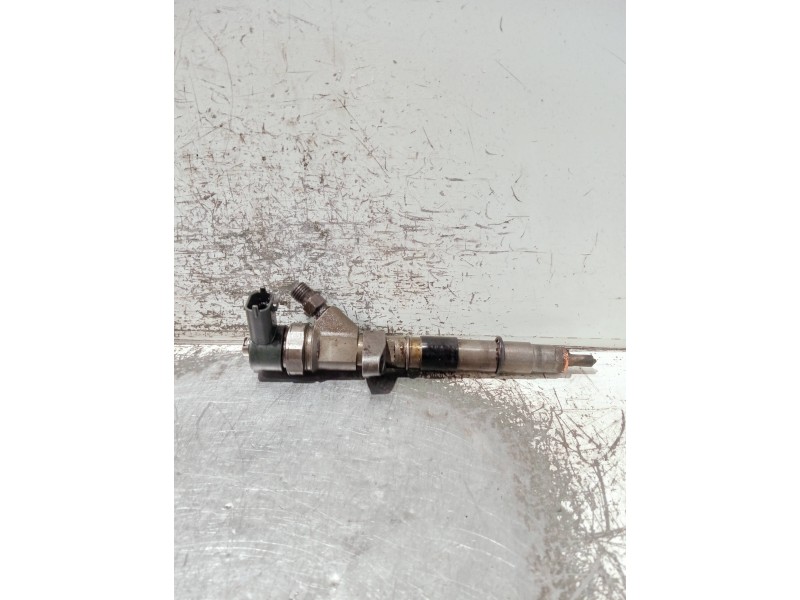 Recambio de inyector para renault espace iv (jk0) referencia OEM IAM 8200084534 0445110084 BOSCH
