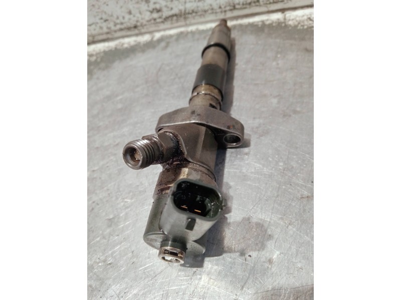 Recambio de inyector para renault espace iv (jk0) referencia OEM IAM 8200084534 0445110084 BOSCH
