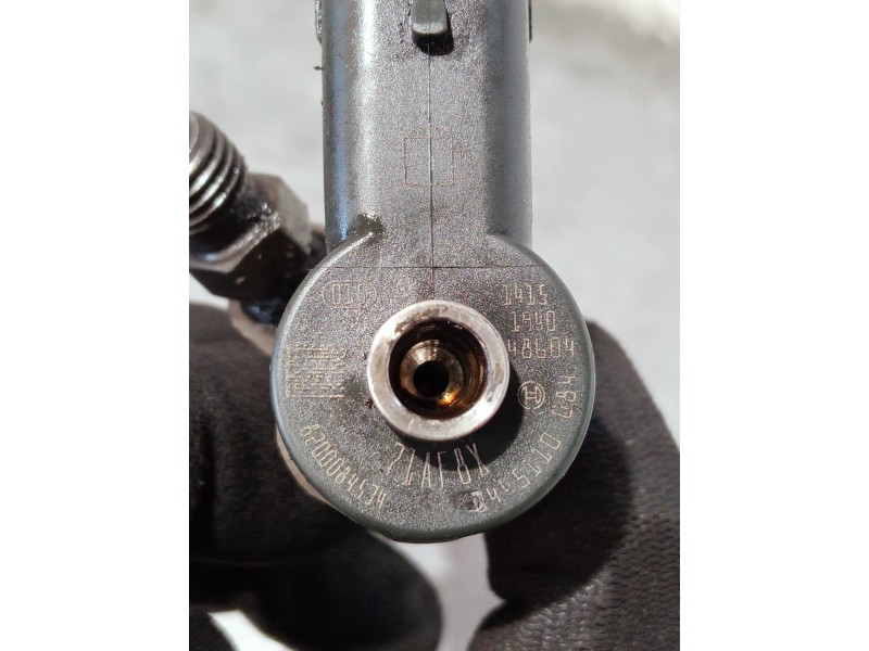 Recambio de inyector para renault espace iv (jk0) referencia OEM IAM 8200084534 0445110084 BOSCH