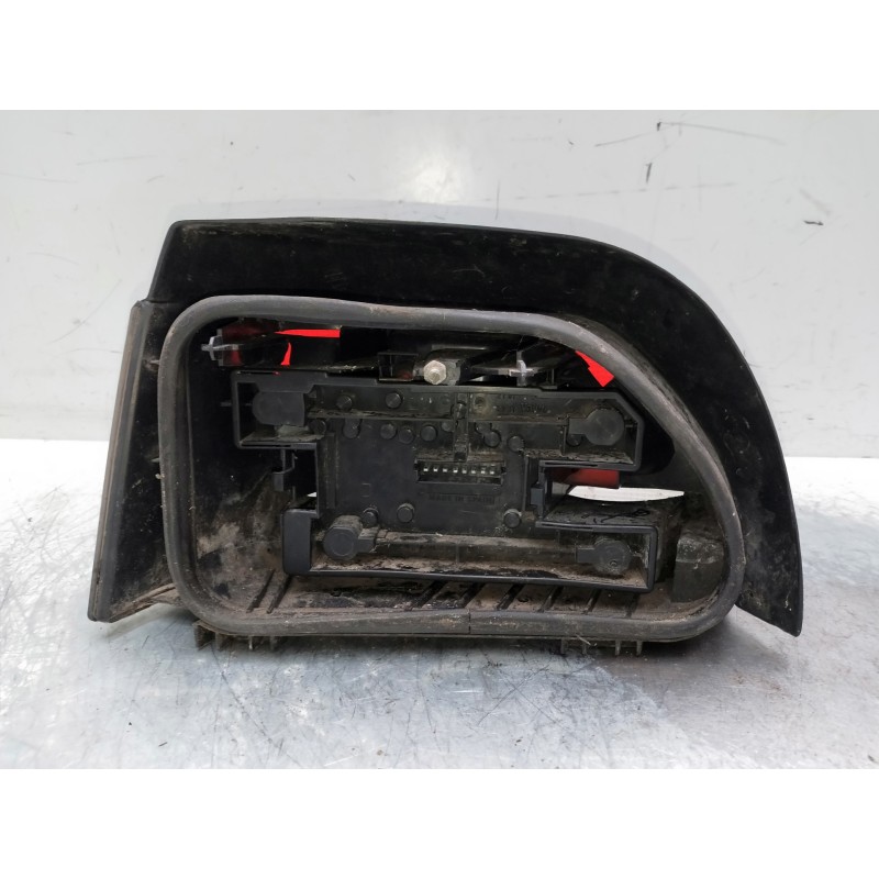 Recambio de piloto trasero derecho para renault clio i fase i+ii (b/c57) referencia OEM IAM   