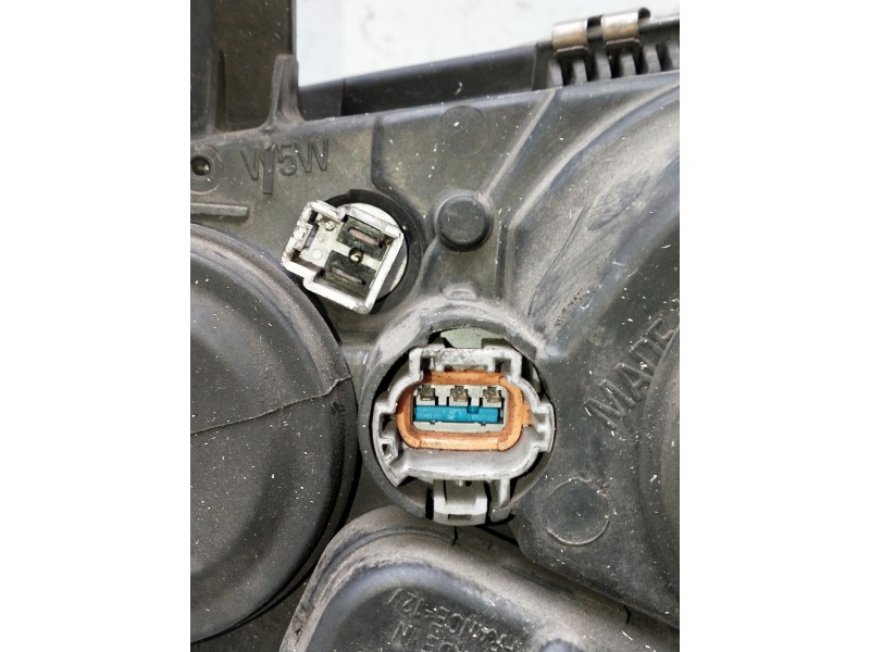 Recambio de faro derecho para nissan almera (n16/e) referencia OEM IAM 89003330 26010BN011 