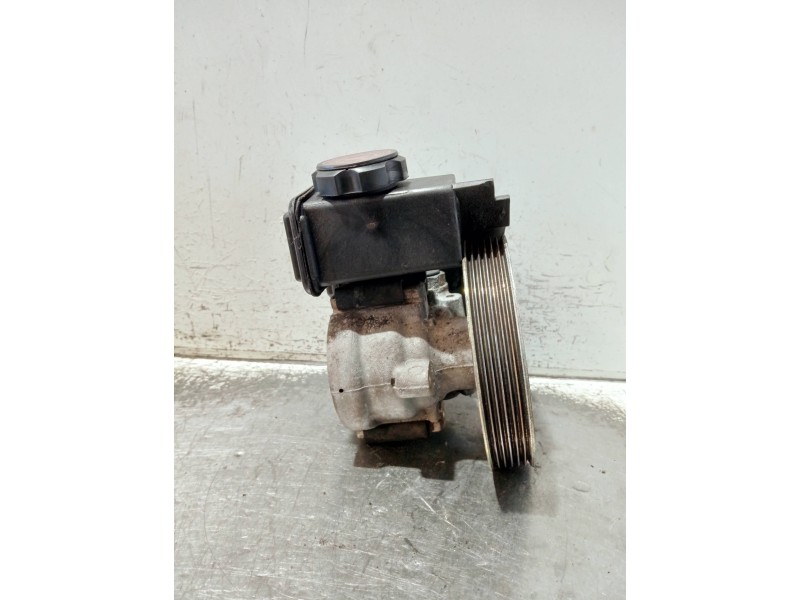 Recambio de bomba direccion para peugeot 206 berlina referencia OEM IAM 9639650880 26079833Q0 
