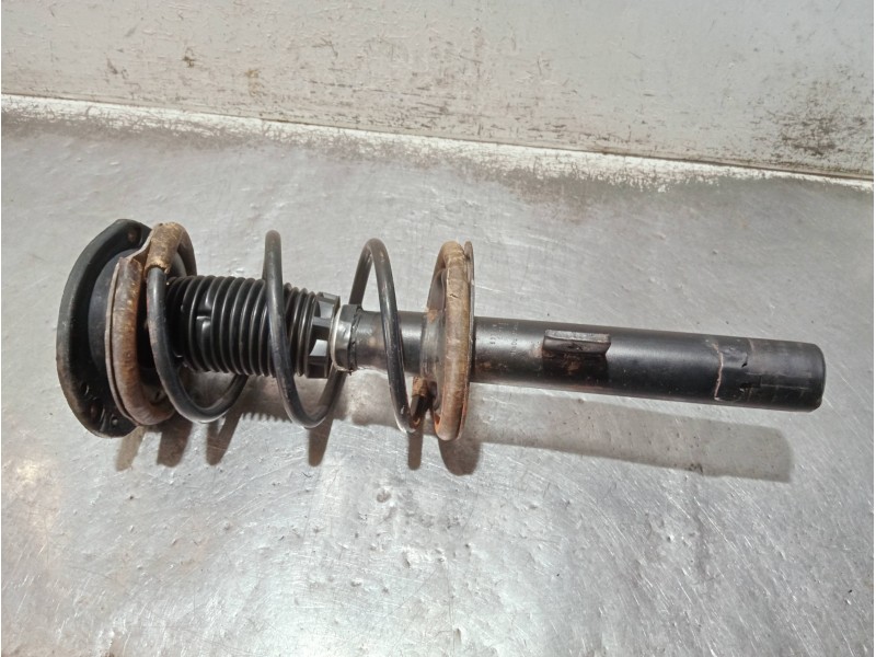 Recambio de amortiguador delantero derecho para peugeot 206 berlina referencia OEM IAM 633729  