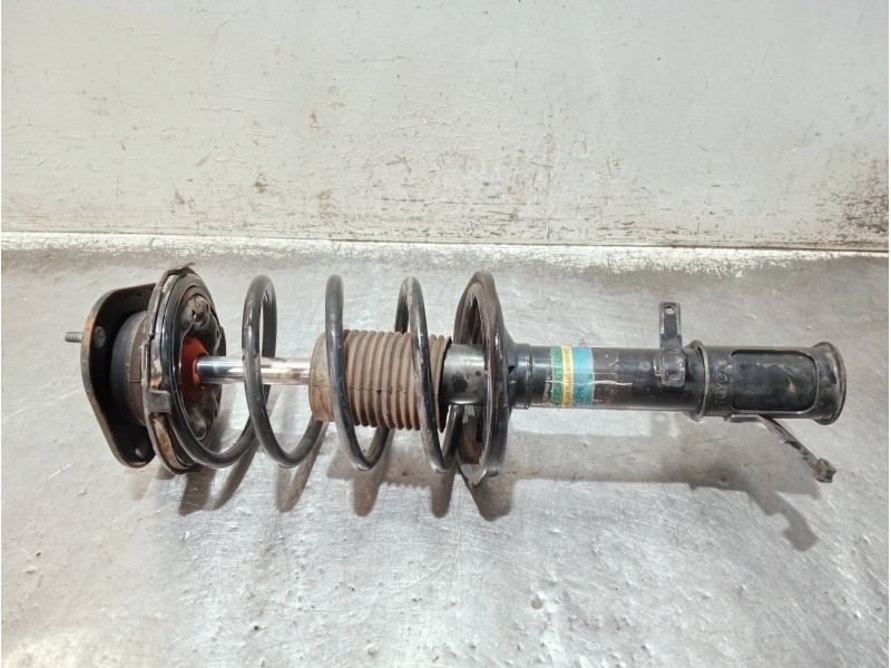 Recambio de amortiguador delantero derecho para toyota corolla (e11) referencia OEM IAM   