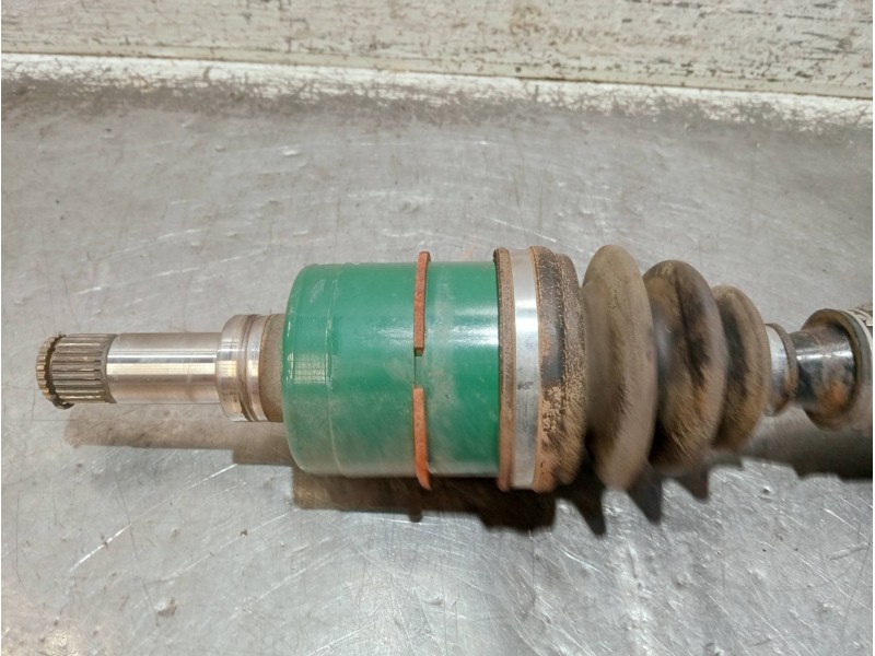 Recambio de transmision delantera izquierda para toyota corolla (e11) referencia OEM IAM   