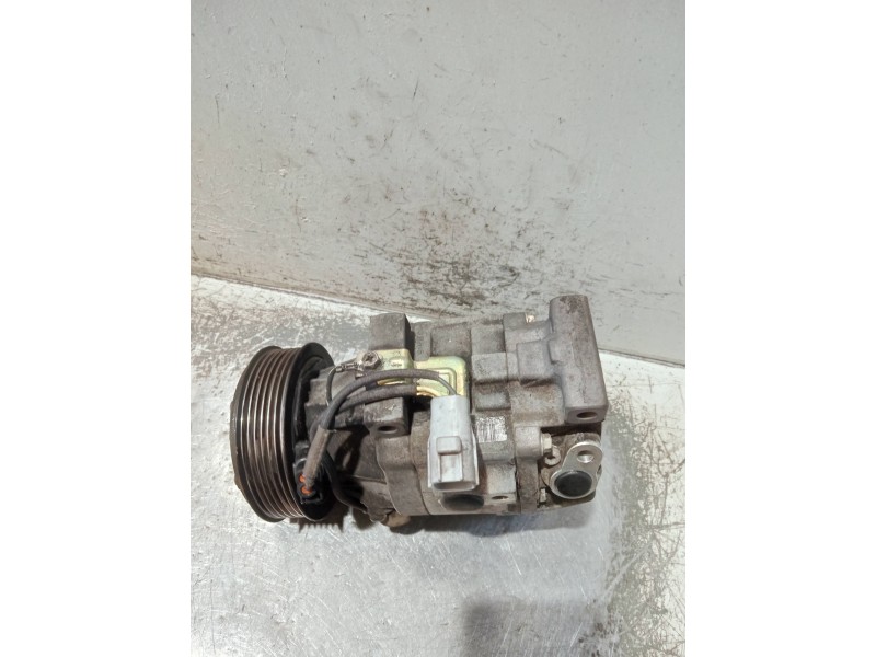 Recambio de compresor aire acondicionado para toyota corolla (e11) referencia OEM IAM 4472206272  