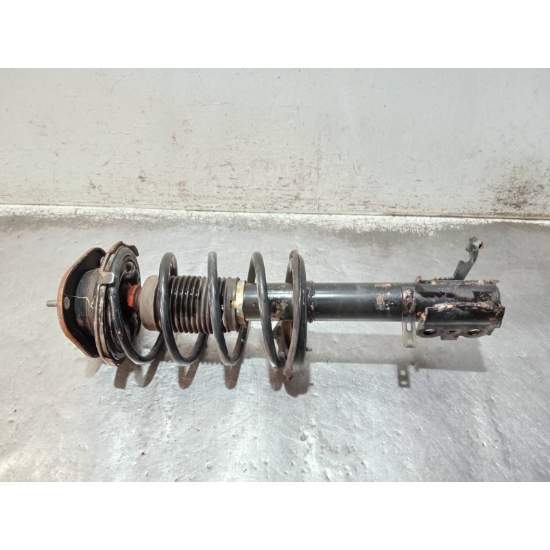 Recambio de amortiguador delantero izquierdo para toyota corolla (e11) referencia OEM IAM   