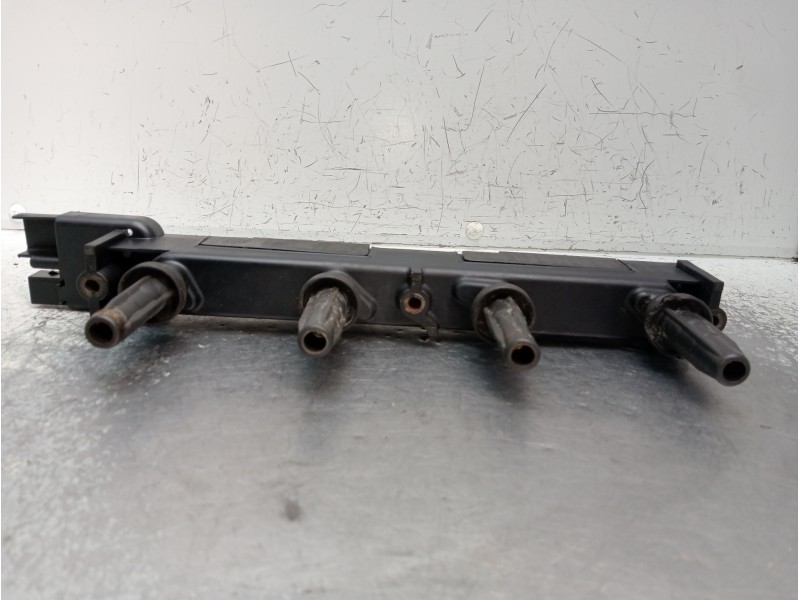 Recambio de bobina encendido para peugeot 206 berlina referencia OEM IAM 9634131480 2526118A 