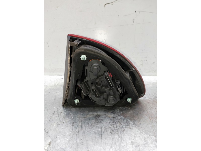 Recambio de piloto trasero izquierdo interior para seat leon (1m1) referencia OEM IAM   