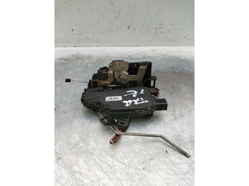 Recambio de motor cierre centralizado trasero izquierdo para seat leon (1m1) referencia OEM IAM Y3B4839015M  
