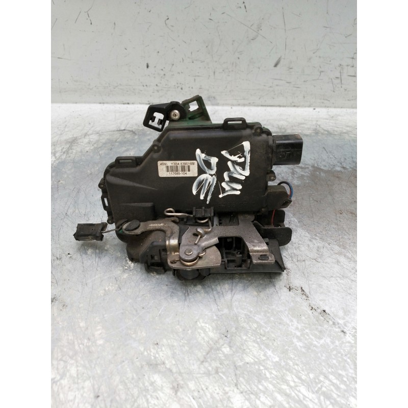 Recambio de motor cierre centralizado delantero derecho para seat leon (1m1) referencia OEM IAM Y3B4839016M  5P