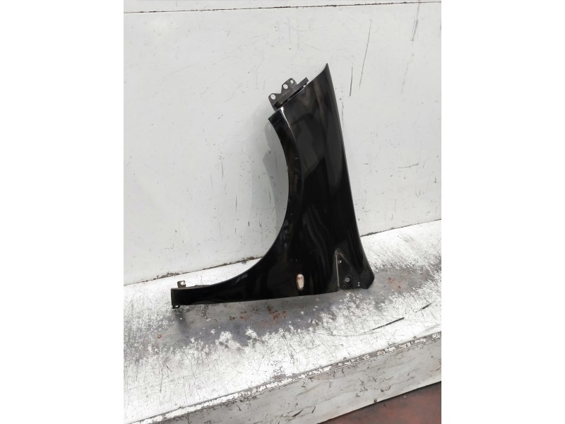 Recambio de aleta delantera izquierda para fiat bravo (198) 1.9 active multijet referencia OEM IAM   