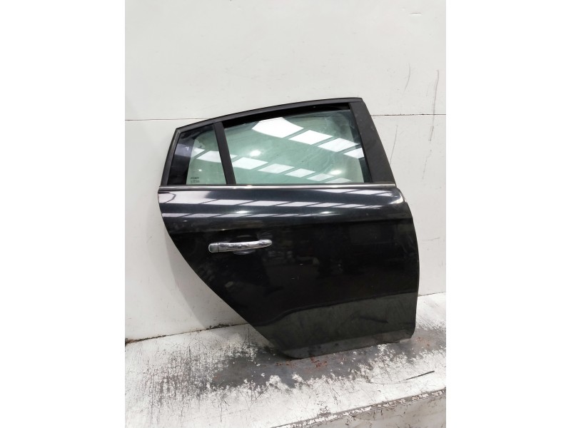 Recambio de puerta trasera derecha para fiat bravo (198) 1.9 active multijet referencia OEM IAM   5P