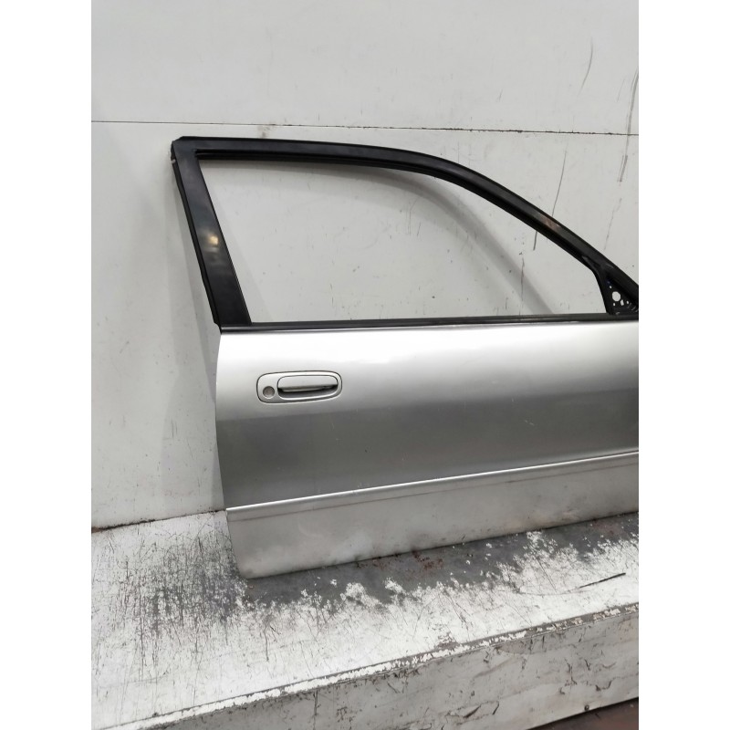 Recambio de puerta delantera derecha para toyota corolla (e11) referencia OEM IAM   3P