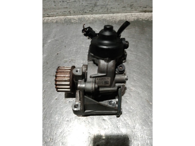 Recambio de bomba inyeccion para renault clio iv referencia OEM IAM 0445010704 BOSCH 