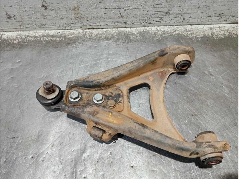Recambio de brazo suspension inferior delantero izquierdo para renault rapid/express (f40) referencia OEM IAM   