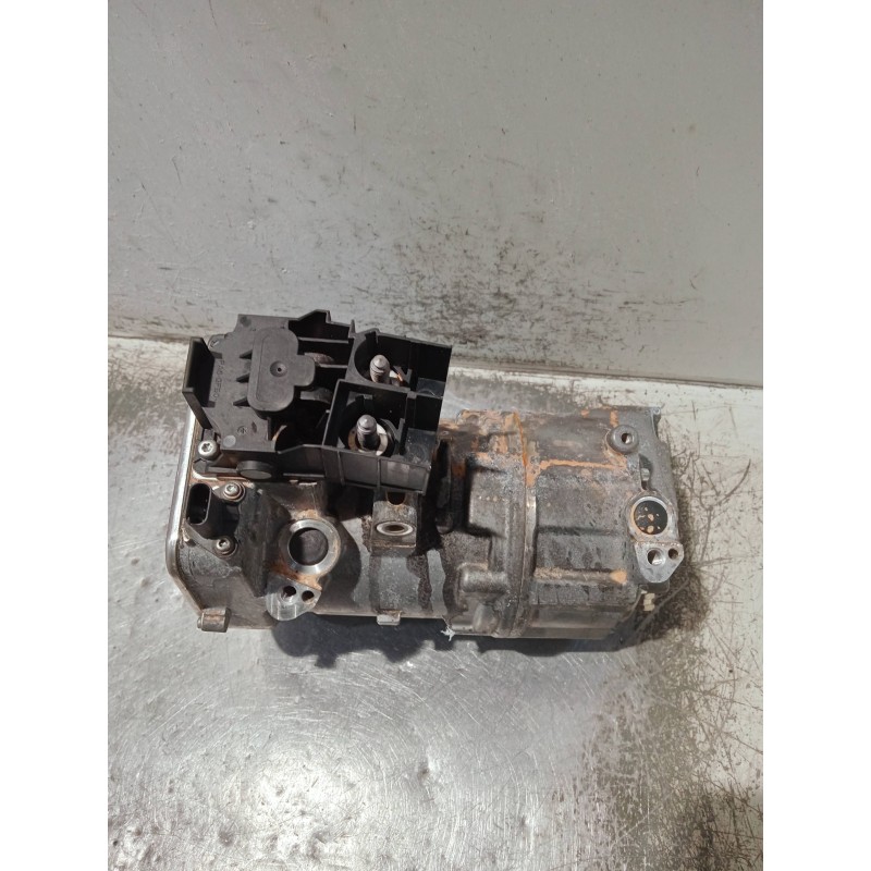 Recambio de compresor aire acondicionado para mercedes clase c (w206) c 220 d referencia OEM IAM A0008306802  