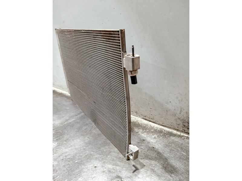 Recambio de condensador / radiador aire acondicionado para mercedes clase c (w206) c 220 d referencia OEM IAM A0995000201  