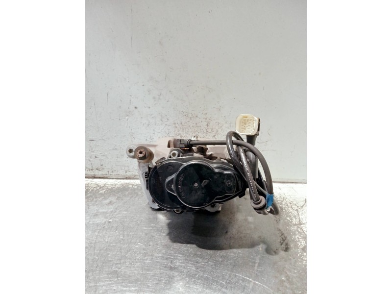 Recambio de pinza freno trasera derecha para mercedes clase c (w206) c 220 d referencia OEM IAM A007A345F 3B712D 