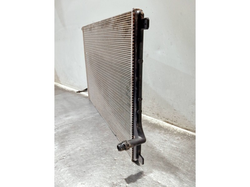 Recambio de radiador agua para mercedes clase c (w206) c 220 d referencia OEM IAM A0995009900  