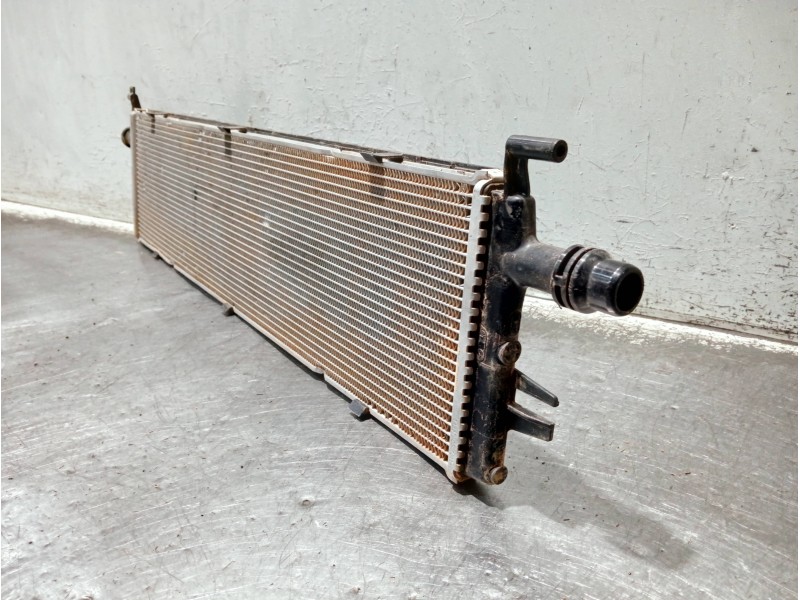 Recambio de radiador agua para mercedes clase c (w206) c 220 d referencia OEM IAM A0995003801  