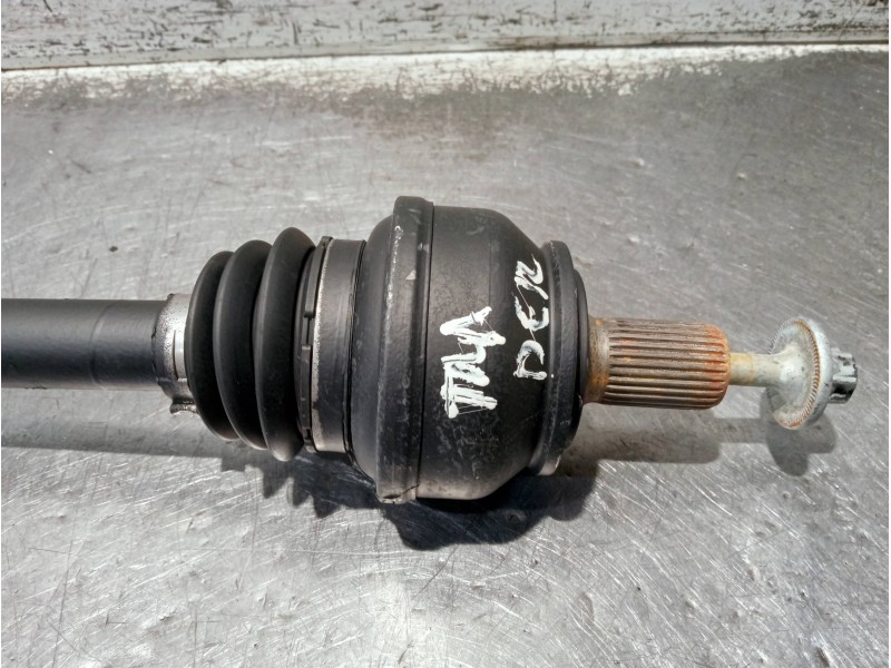 Recambio de transmision trasera derecha para mercedes clase c (w206) c 220 d referencia OEM IAM A2063506700  