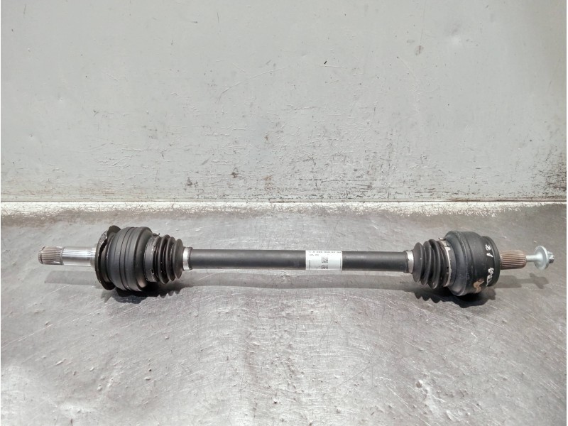 Recambio de transmision trasera izquierda para mercedes clase c (w206) c 220 d referencia OEM IAM A2063506700  