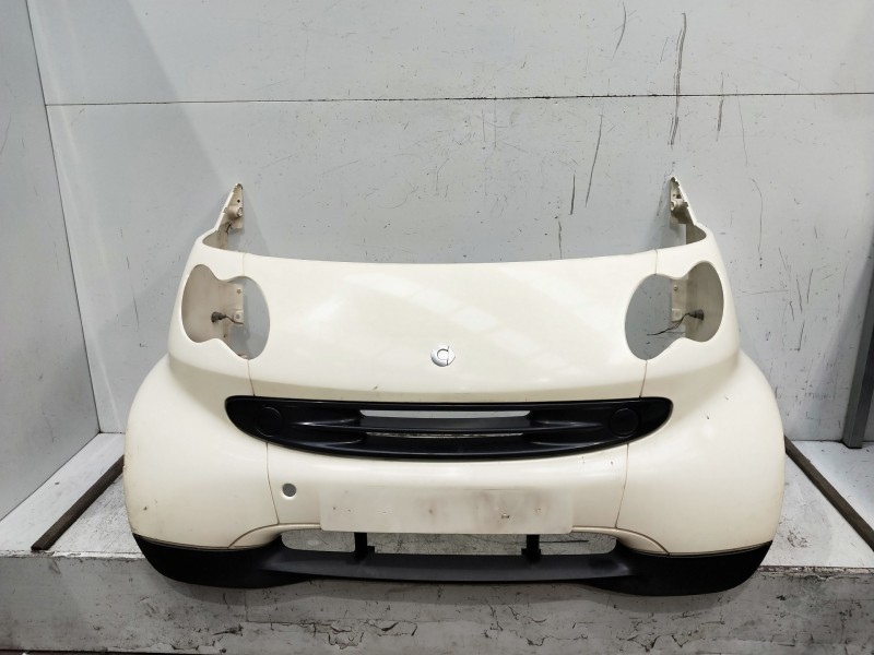 Recambio de paragolpes delantero para smart coupe referencia OEM IAM  OJO VER FOTOS PARAGOLPES CON UNA RAJA