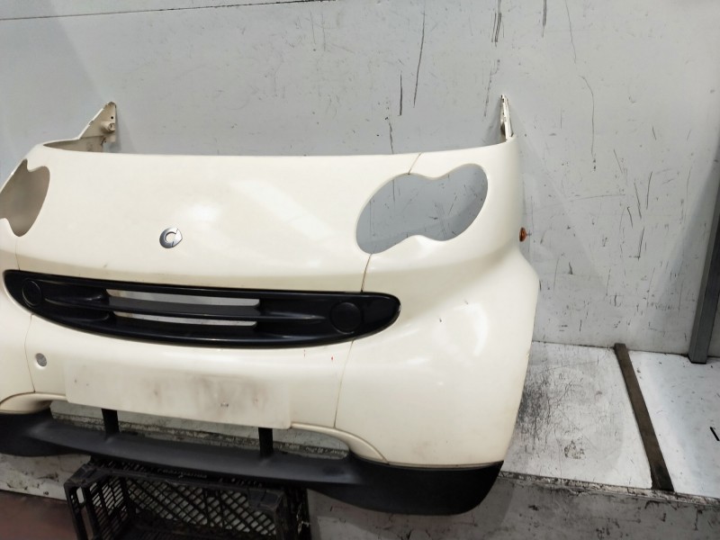 Recambio de paragolpes delantero para smart coupe referencia OEM IAM  OJO VER FOTOS PARAGOLPES CON UNA RAJA