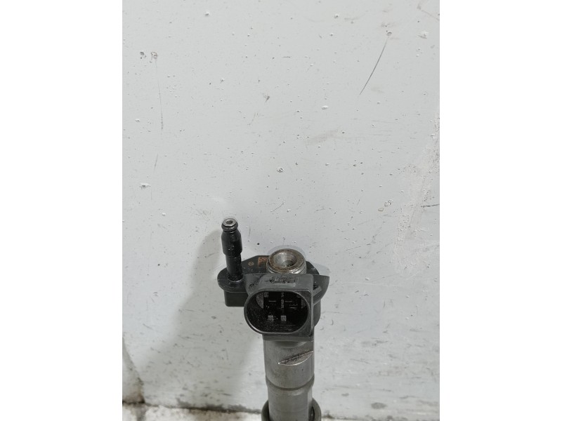 Recambio de inyector para volkswagen crafter combi (2e) referencia OEM IAM 0986435352  BOSCH