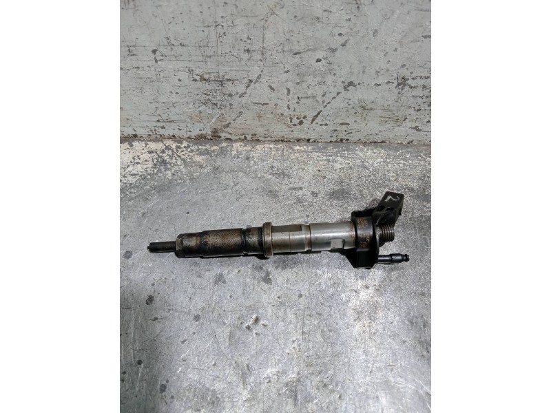 Recambio de inyector para volkswagen crafter combi (2e) referencia OEM IAM 0986435352  BOSCH