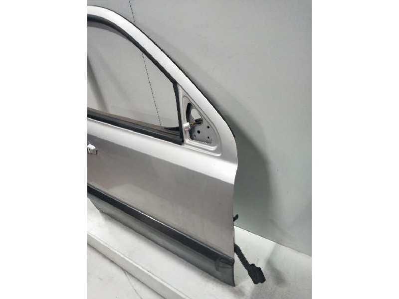 Recambio de puerta delantera derecha para kia sorento 2.5 crdi cat referencia OEM IAM   