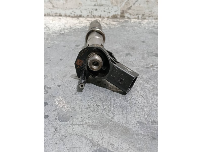 Recambio de inyector para volkswagen crafter combi (2e) referencia OEM IAM 0986435352  BOSCH