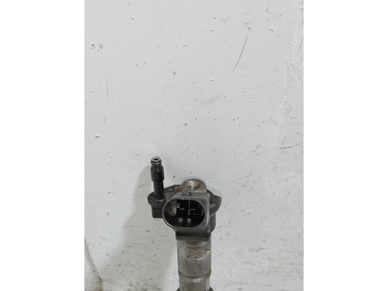 Recambio de inyector para volkswagen crafter combi (2e) referencia OEM IAM 0986435352  BOSCH