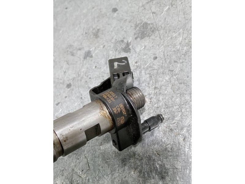Recambio de inyector para volkswagen crafter combi (2e) referencia OEM IAM 0986435352  BOSCH