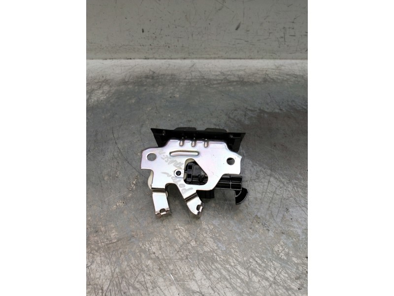 Recambio de motor cierre centralizado porton para cupra formentor referencia OEM IAM 5F082750510S 082135 5P