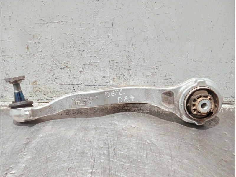 Recambio de brazo suspension inferior delantero derecho para mercedes clase c (w206) c 220 d referencia OEM IAM A2063331000  