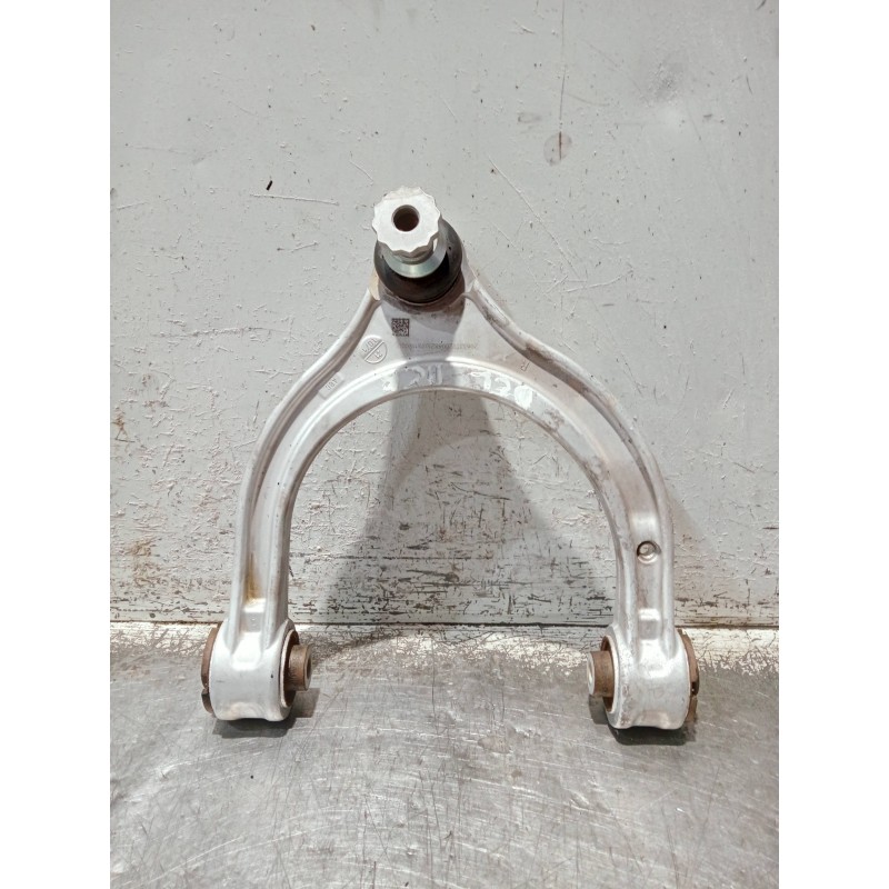 Recambio de brazo suspension superior delantero derecho para mercedes clase c (w206) c 220 d referencia OEM IAM 2063302200  