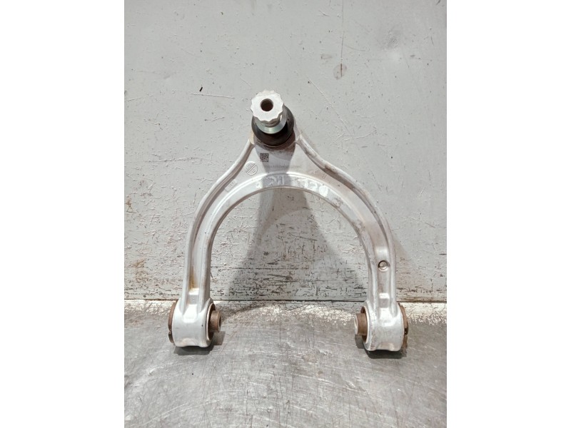 Recambio de brazo suspension superior delantero derecho para mercedes clase c (w206) c 220 d referencia OEM IAM 2063302200  