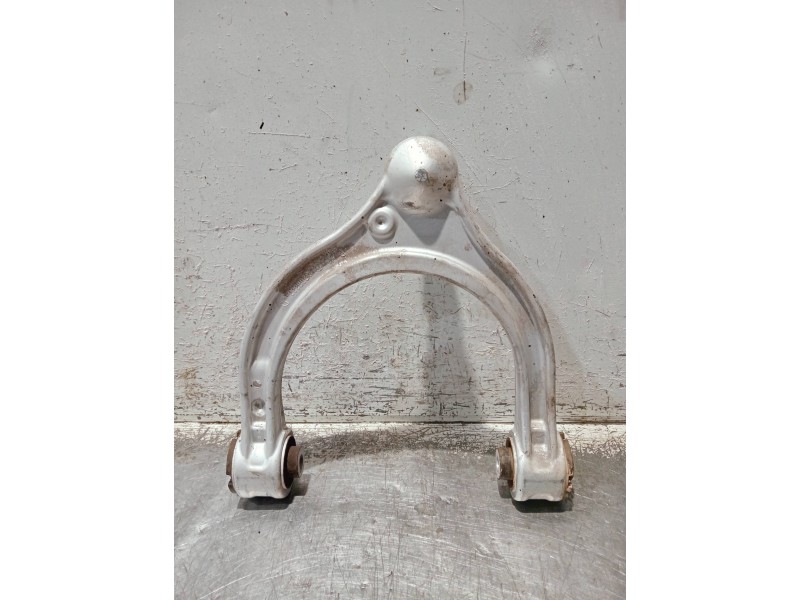 Recambio de brazo suspension superior delantero derecho para mercedes clase c (w206) c 220 d referencia OEM IAM 2063302200  