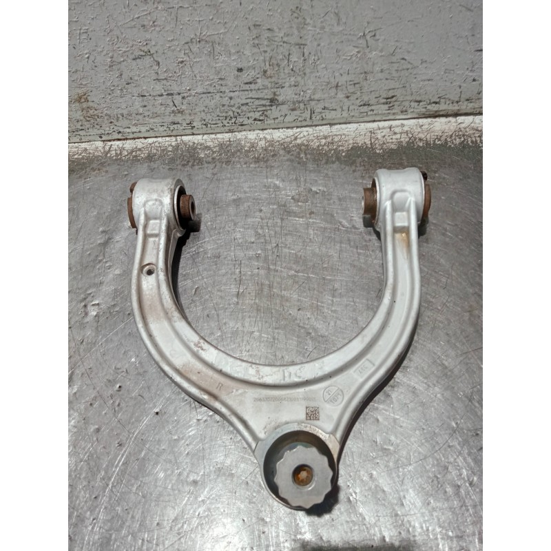 Recambio de brazo suspension superior delantero derecho para mercedes clase c (w206) c 220 d referencia OEM IAM 2063302200  