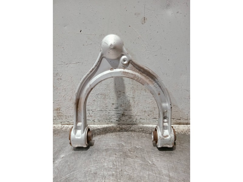 Recambio de brazo suspension superior delantero izquierdo para mercedes clase c (w206) c 220 d referencia OEM IAM 2063302100  