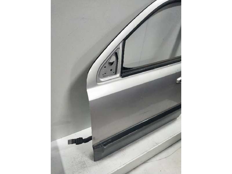 Recambio de puerta delantera izquierda para kia sorento 2.5 crdi cat referencia OEM IAM   