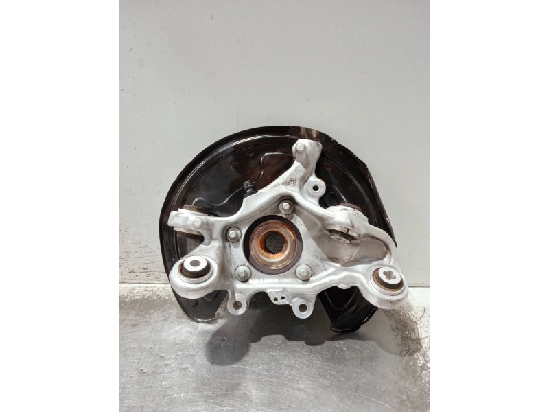 Recambio de mangueta trasera derecha para mercedes clase c (w206) c 220 d referencia OEM IAM A2063570200  