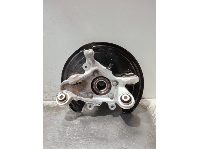 Recambio de mangueta trasera izquierda para mercedes clase c (w206) c 220 d referencia OEM IAM A2063570100  