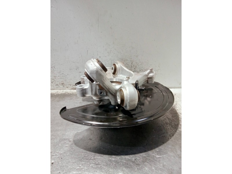 Recambio de mangueta trasera izquierda para mercedes clase c (w206) c 220 d referencia OEM IAM A2063570100  