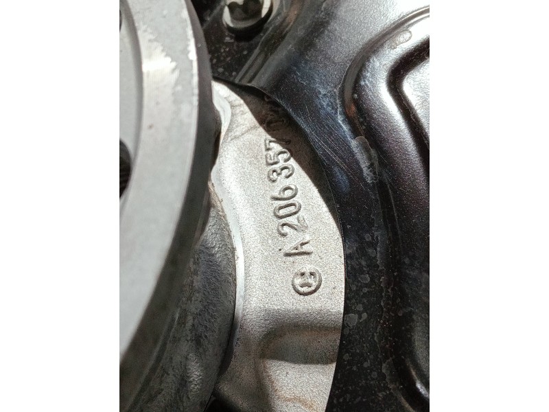 Recambio de mangueta trasera izquierda para mercedes clase c (w206) c 220 d referencia OEM IAM A2063570100  