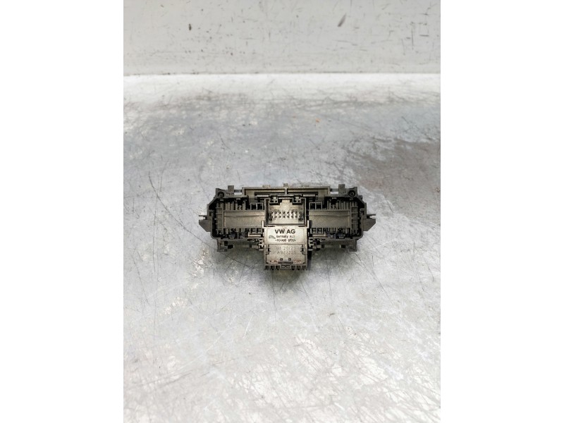Recambio de freno de mano electrico para cupra formentor referencia OEM IAM 5FA927225  